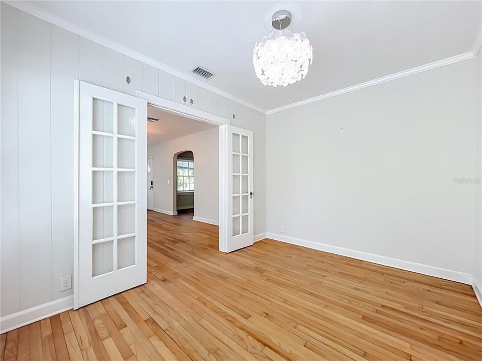 For Rent: $3,200 (3 beds, 2 baths, 1334 Square Feet)