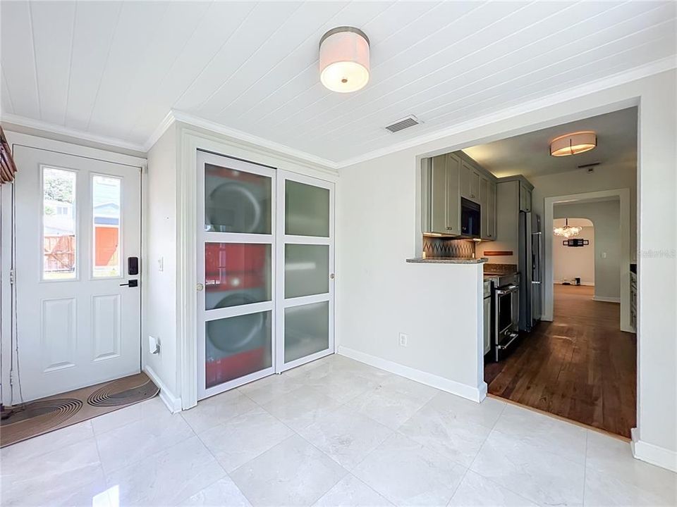 For Rent: $3,200 (3 beds, 2 baths, 1334 Square Feet)