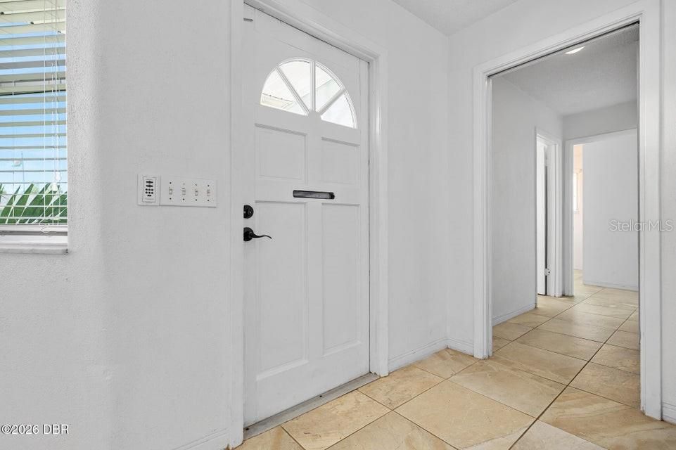 На продажу: $649,900 (4 спален, 3 ванн, 2244 Квадратных фут)