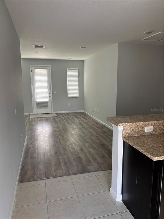 В аренду: $1,890 (3 спален, 2 ванн, 1612 Квадратных фут)