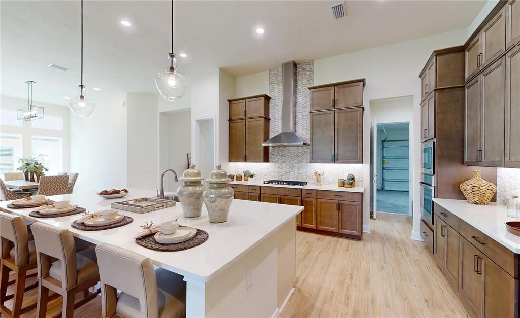 En Venta: $930,000 (4 camas, 3 baños, 3118 Pies cuadrados)