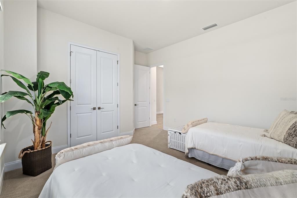 For Sale: $930,000 (4 beds, 3 baths, 3118 Square Feet)