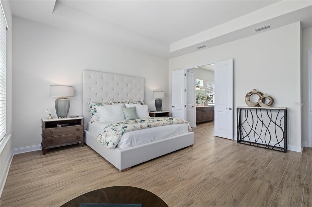 For Sale: $930,000 (4 beds, 3 baths, 3118 Square Feet)