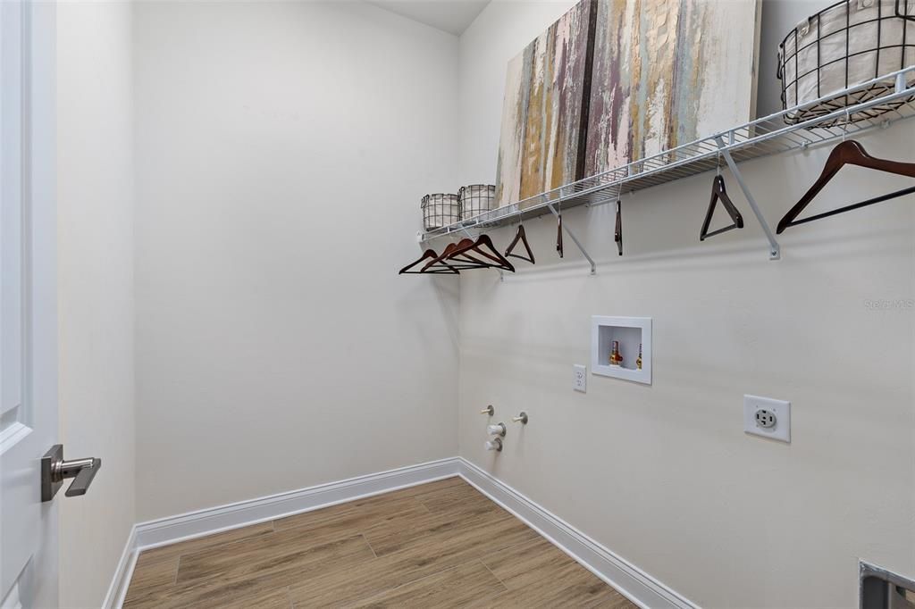 For Sale: $930,000 (4 beds, 3 baths, 3118 Square Feet)