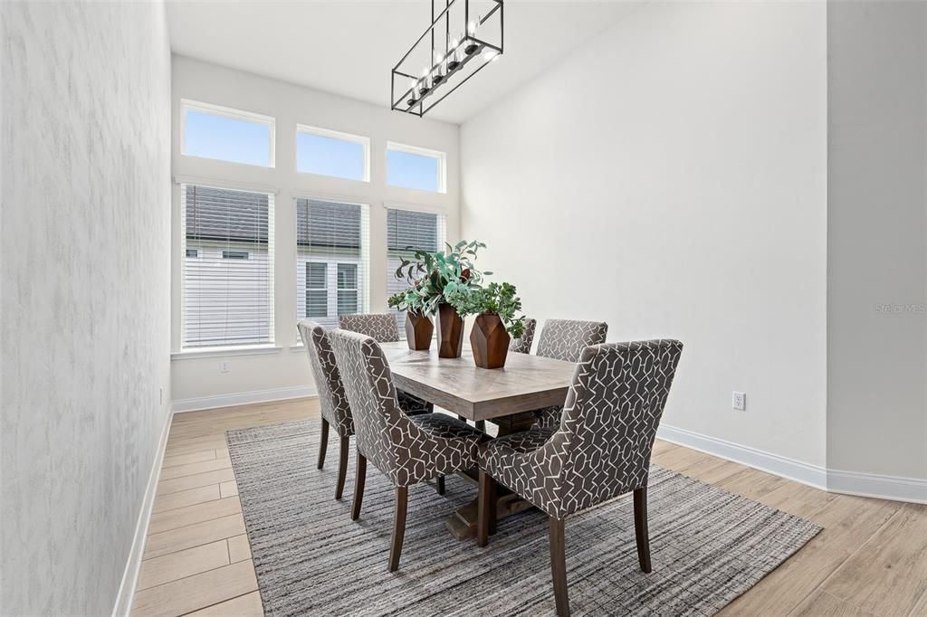 For Sale: $930,000 (4 beds, 3 baths, 3118 Square Feet)