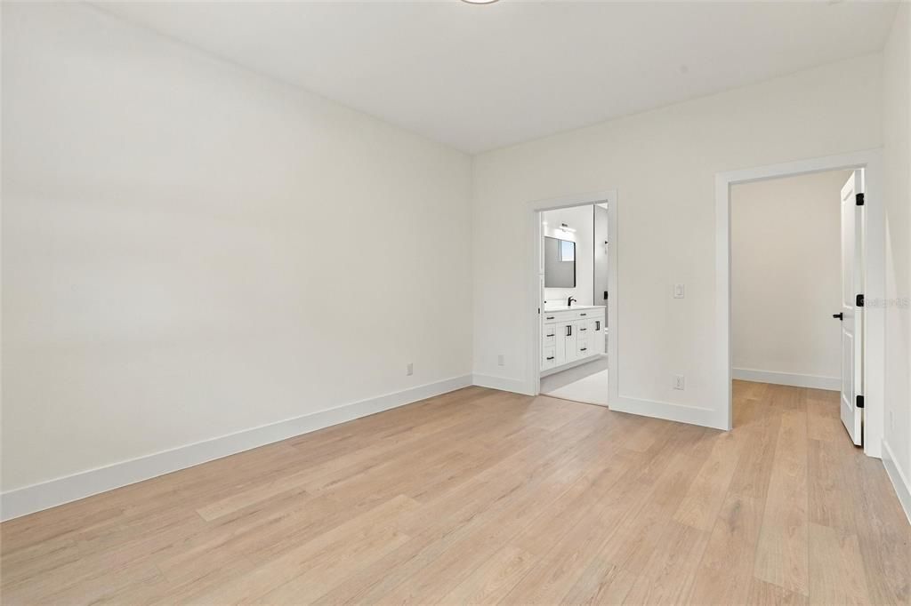 For Sale: $369,000 (3 beds, 2 baths, 1725 Square Feet)