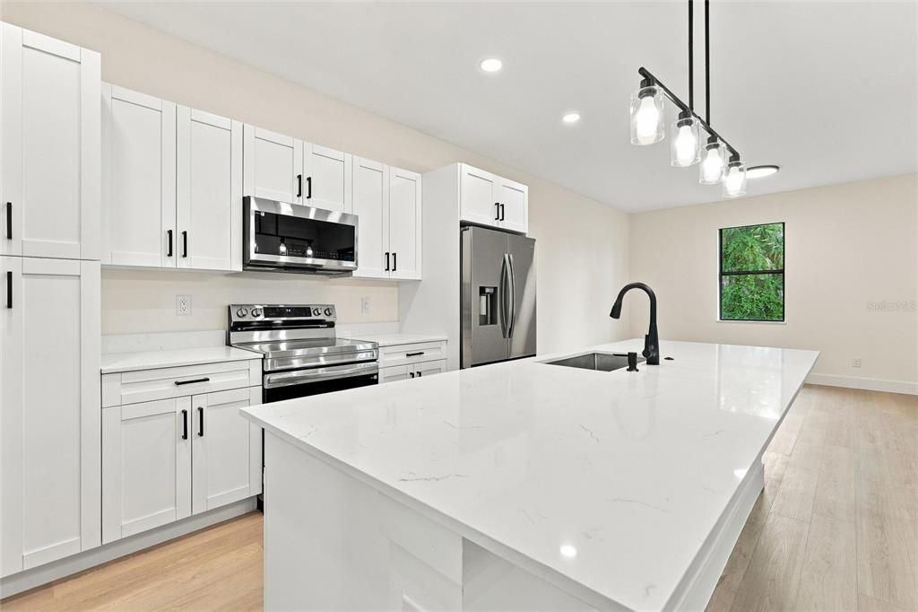For Sale: $369,000 (3 beds, 2 baths, 1725 Square Feet)