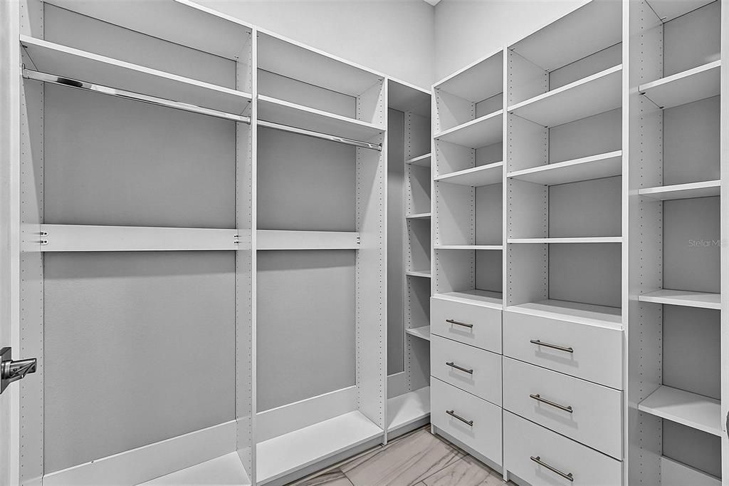 En Renta: $3,995 (5 camas, 3 baños, 2526 Pies cuadrados)