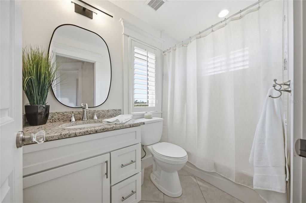 For Sale: $3,400,000 (4 beds, 3 baths, 2464 Square Feet)