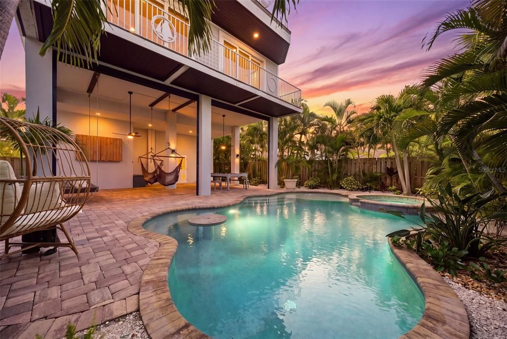For Sale: $3,400,000 (4 beds, 3 baths, 2464 Square Feet)