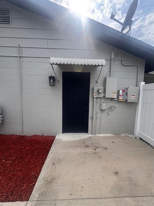 For Rent: $1,200 (0 beds, 1 baths, 950 Square Feet)