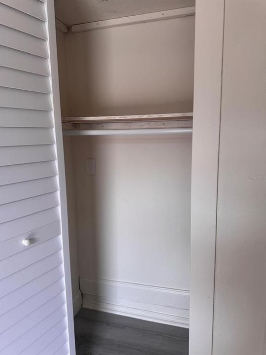 For Rent: $1,200 (0 beds, 1 baths, 950 Square Feet)