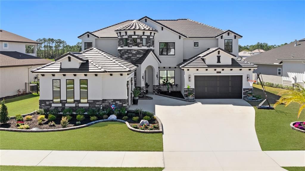 For Sale: $1,700,000 (5 beds, 3 baths, 3881 Square Feet)