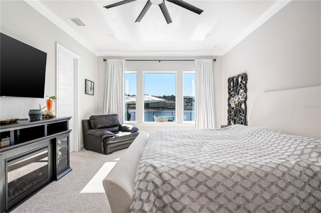 For Sale: $1,700,000 (5 beds, 3 baths, 3881 Square Feet)