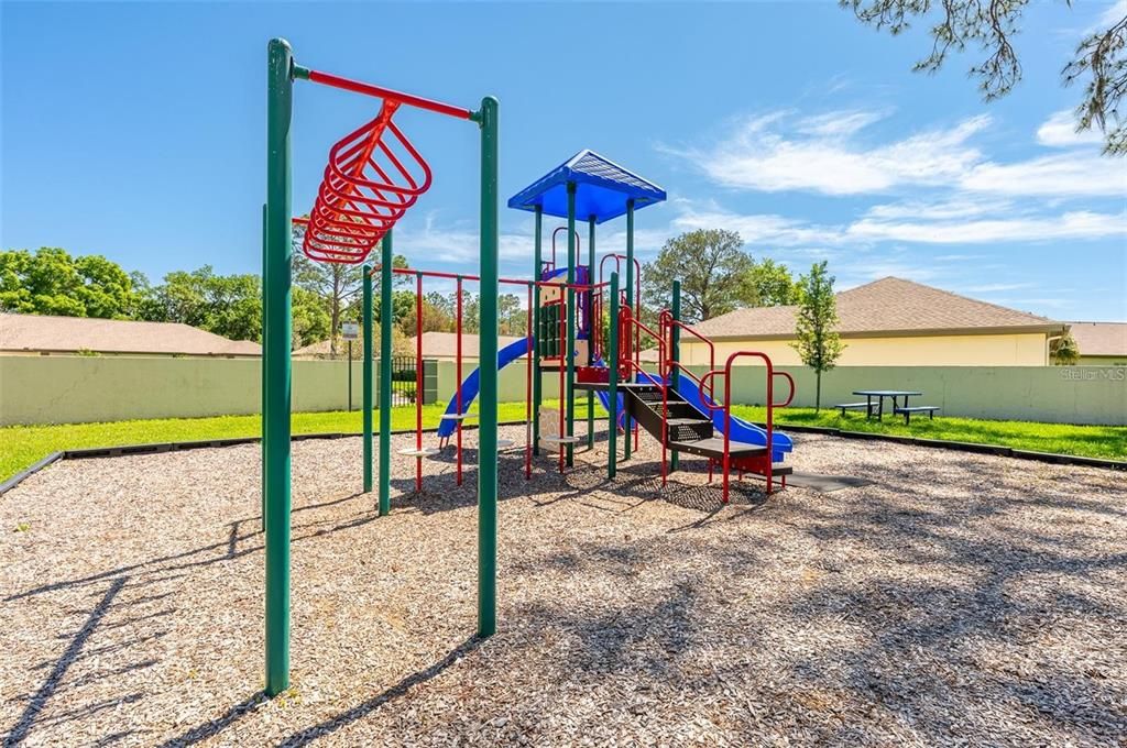 For Rent: $3,100 (3 beds, 2 baths, 2052 Square Feet)