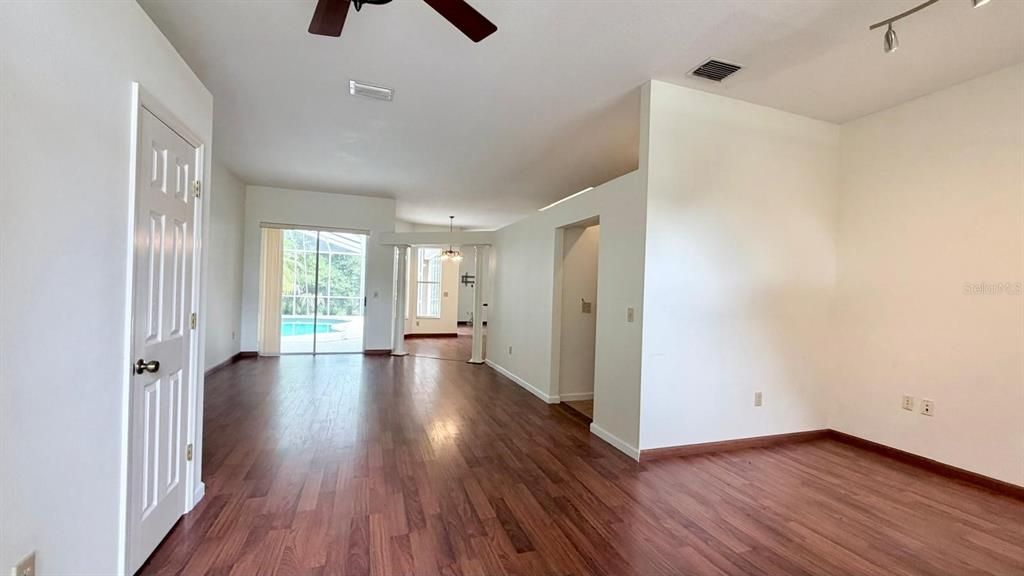 For Rent: $3,100 (3 beds, 2 baths, 2052 Square Feet)