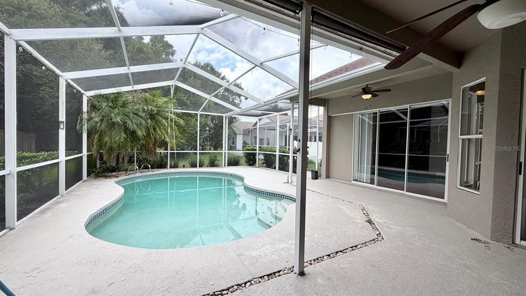 For Rent: $3,100 (3 beds, 2 baths, 2052 Square Feet)