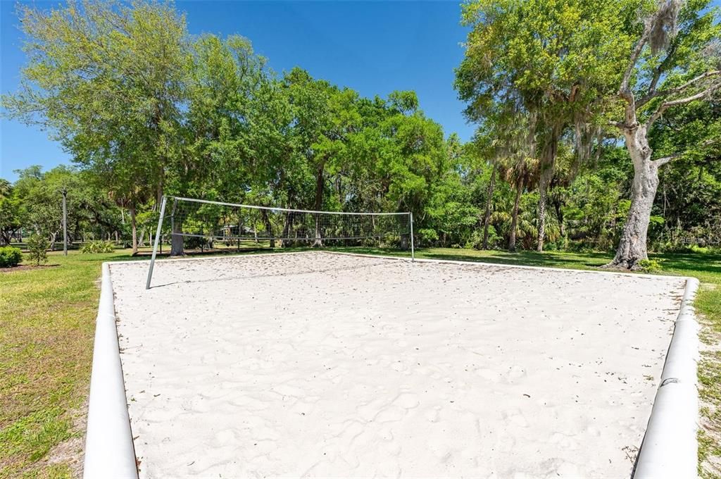 For Rent: $3,100 (3 beds, 2 baths, 2052 Square Feet)