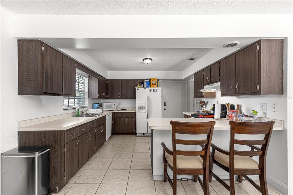 En Venta: $299,999 (3 camas, 2 baños, 1656 Pies cuadrados)