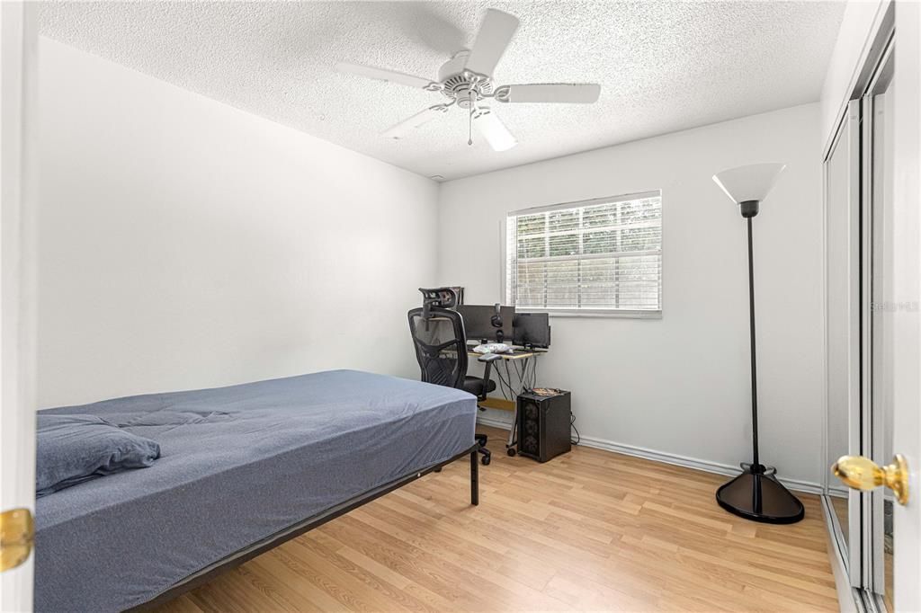 En Venta: $299,999 (3 camas, 2 baños, 1656 Pies cuadrados)