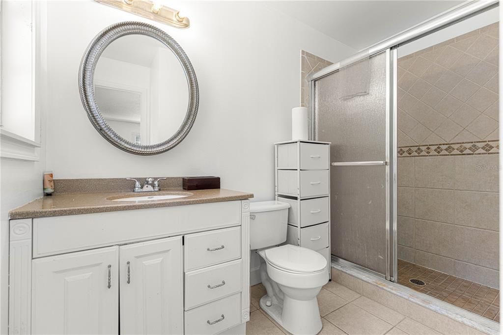 En Venta: $299,999 (3 camas, 2 baños, 1656 Pies cuadrados)