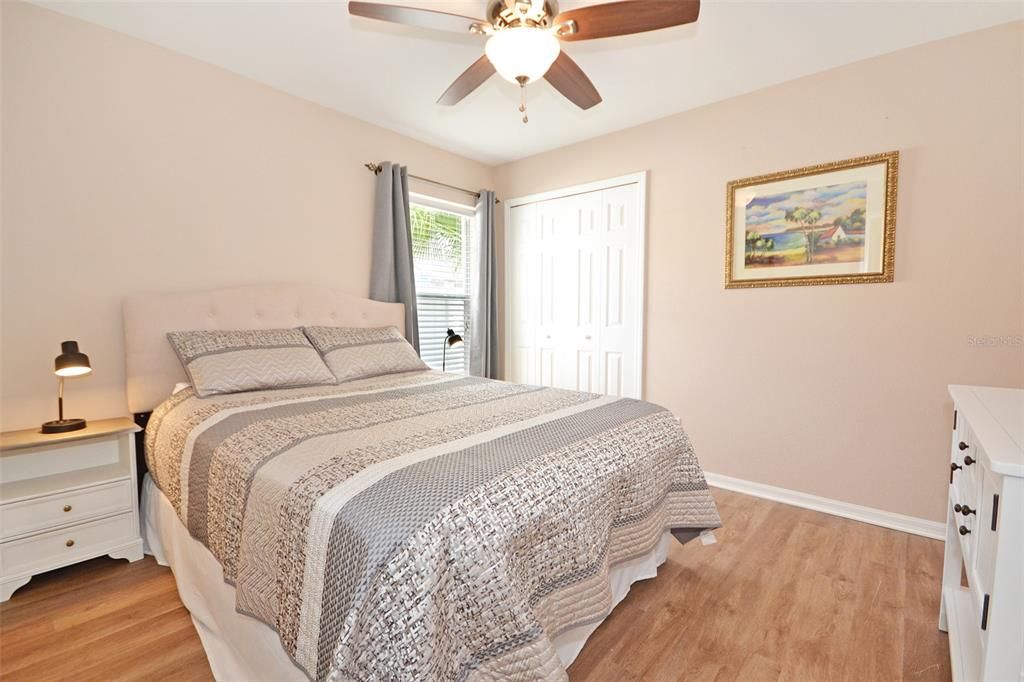 For Sale: $560,000 (6 beds, 3 baths, 2268 Square Feet)