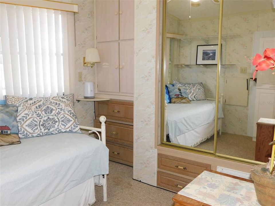 For Sale: $79,000 (3 beds, 1 baths, 675 Square Feet)