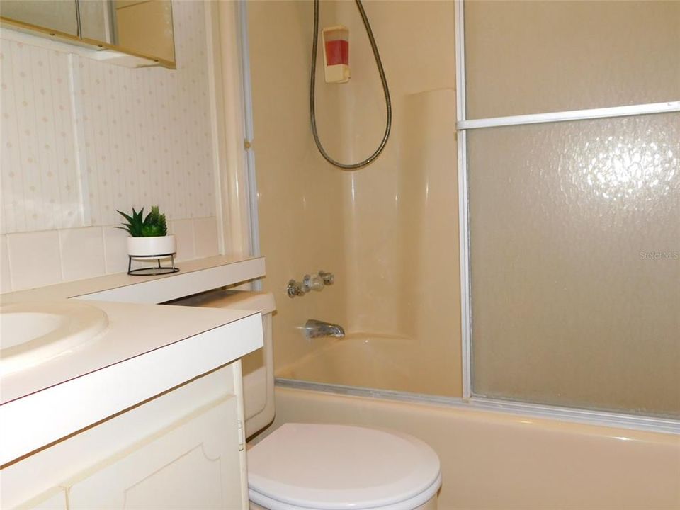 For Sale: $79,000 (3 beds, 1 baths, 675 Square Feet)