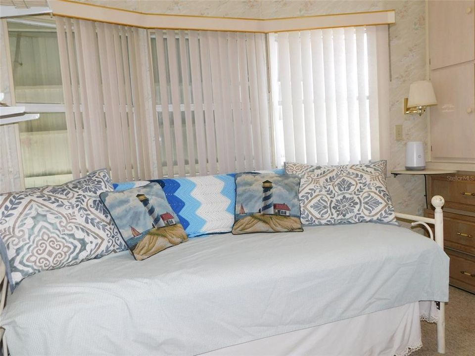 For Sale: $79,000 (3 beds, 1 baths, 675 Square Feet)