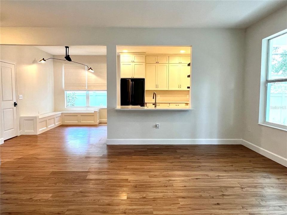 For Rent: $4,995 (5 beds, 3 baths, 2428 Square Feet)