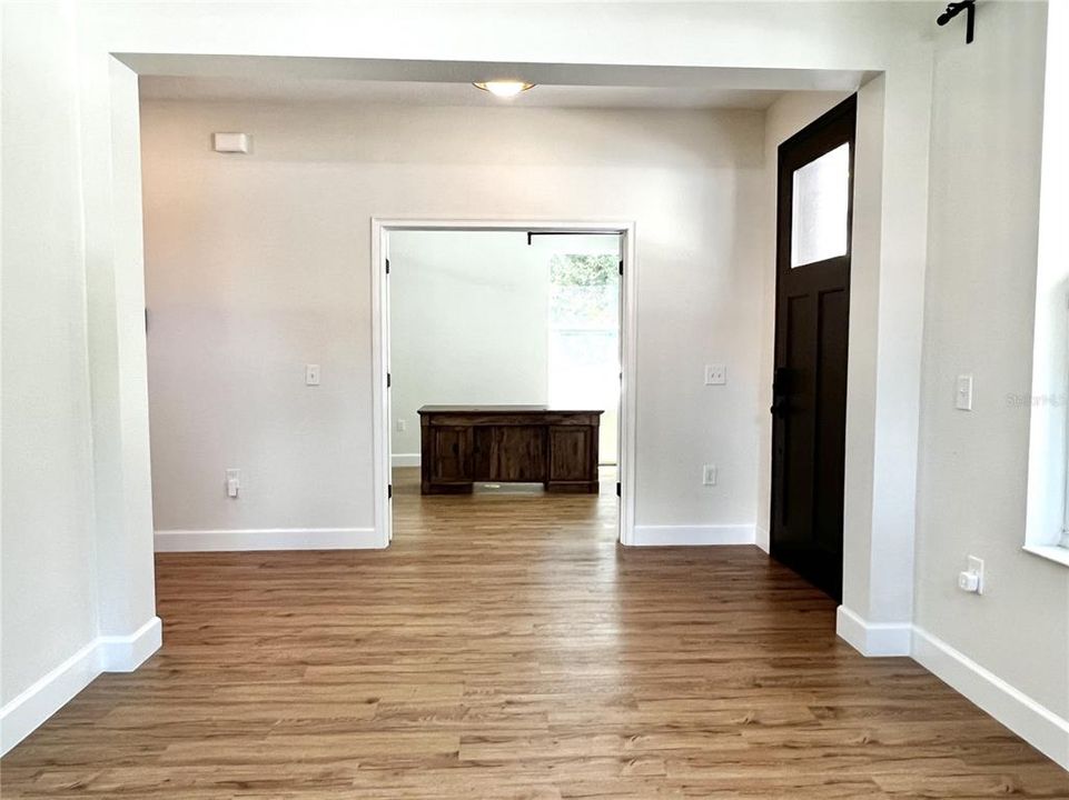 For Rent: $4,995 (5 beds, 3 baths, 2428 Square Feet)