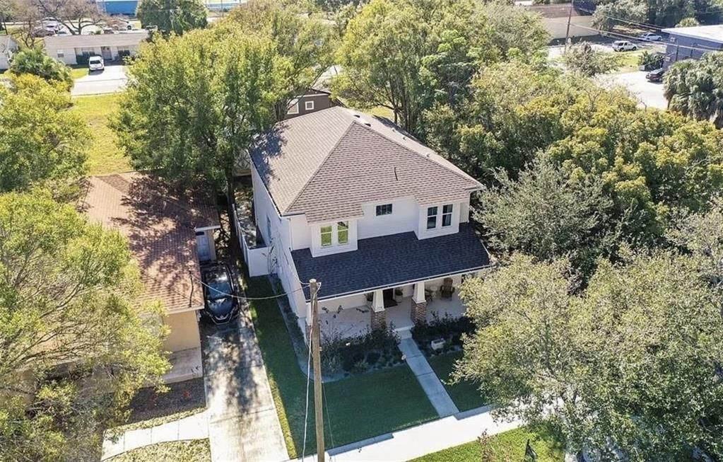 For Rent: $4,995 (5 beds, 3 baths, 2428 Square Feet)