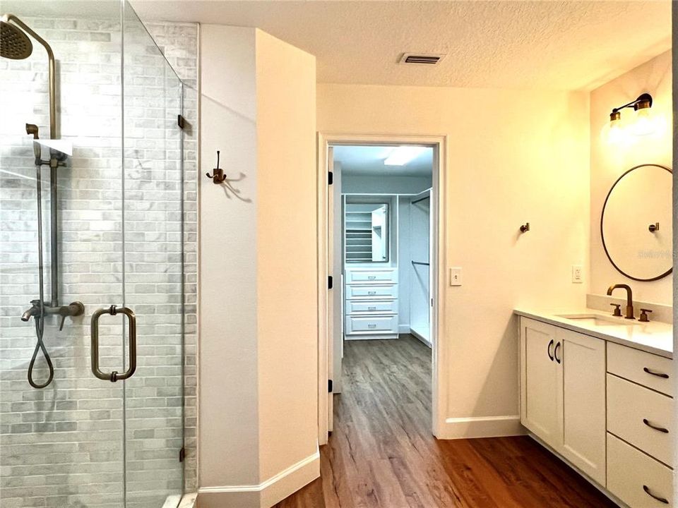 For Rent: $4,995 (5 beds, 3 baths, 2428 Square Feet)