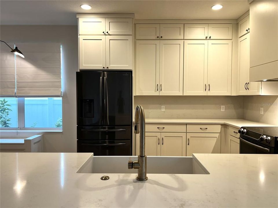 For Rent: $4,995 (5 beds, 3 baths, 2428 Square Feet)