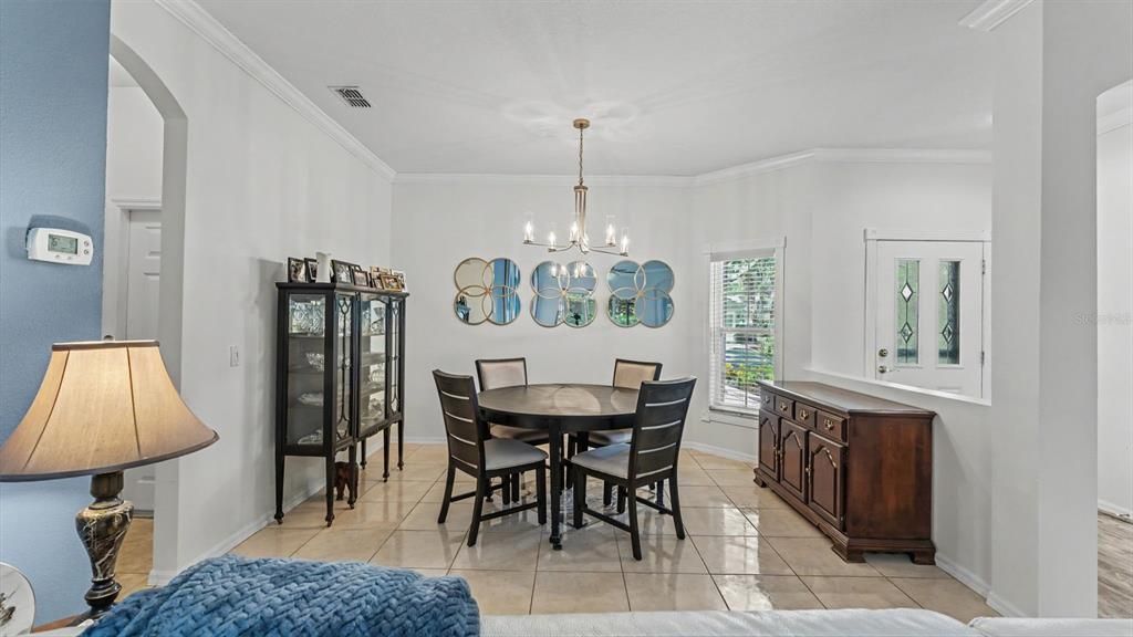For Sale: $299,900 (3 beds, 2 baths, 1821 Square Feet)