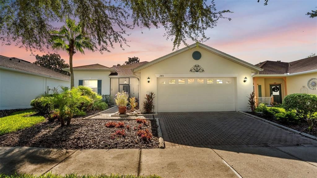 For Sale: $299,900 (3 beds, 2 baths, 1821 Square Feet)