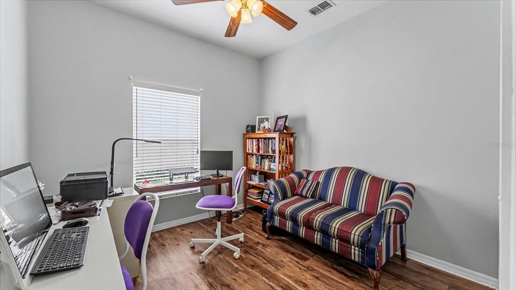 For Sale: $299,900 (3 beds, 2 baths, 1821 Square Feet)