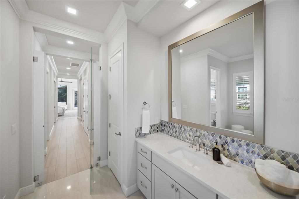 En Venta: $2,195,000 (3 camas, 4 baños, 3366 Pies cuadrados)