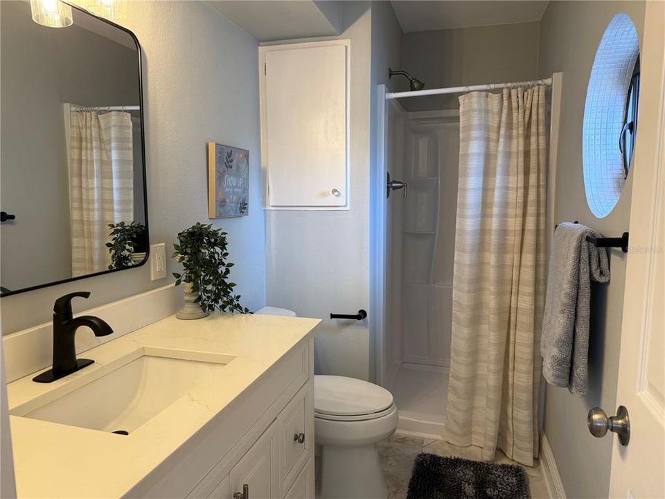 В аренду: $2,400 (3 спален, 2 ванн, 1570 Квадратных фут)