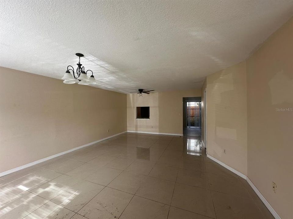 В аренду: $1,750 (3 спален, 2 ванн, 1306 Квадратных фут)