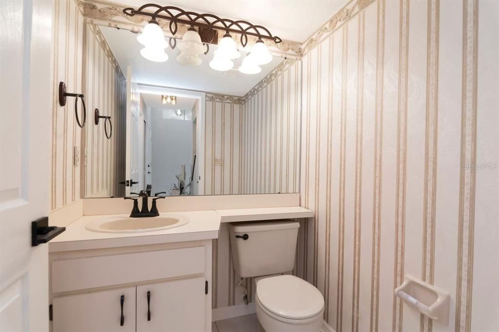 На продажу: $429,900 (3 спален, 2 ванн, 2290 Квадратных фут)