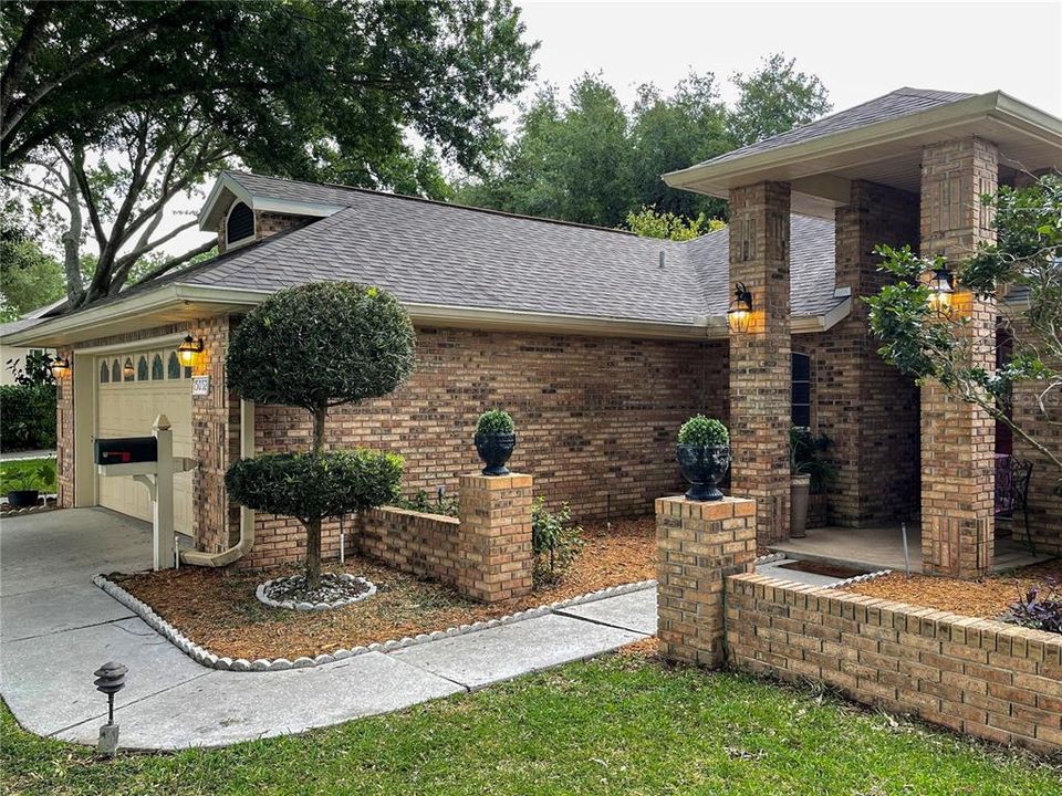 : $569,900 (3 camas, 2 baños, 2337 Pies cuadrados)