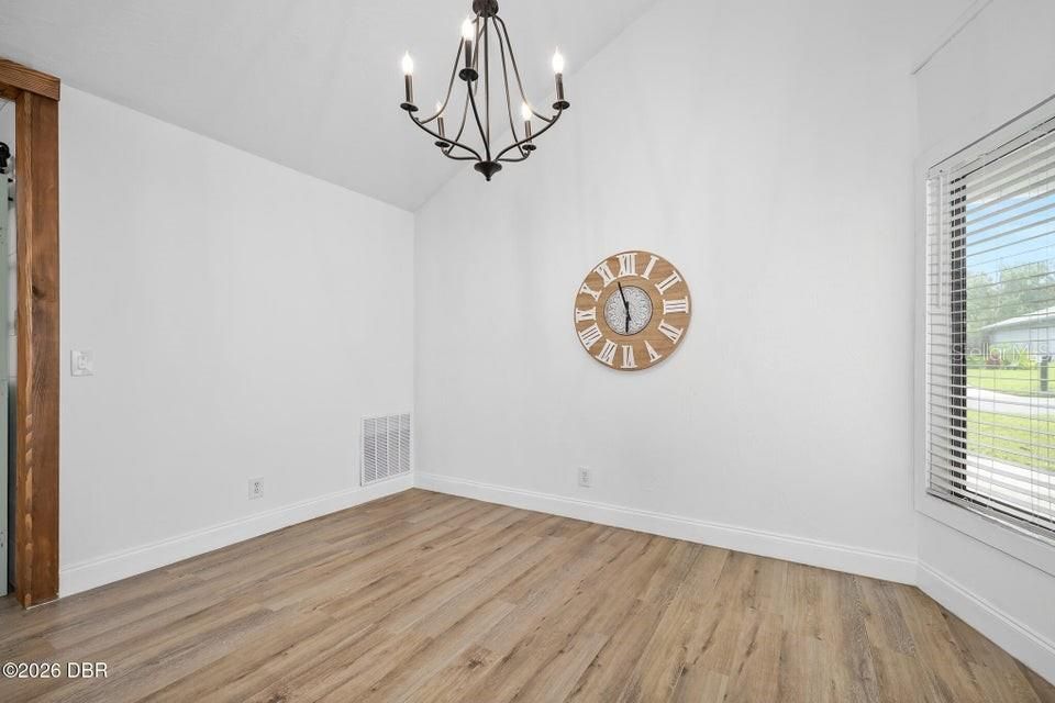 For Sale: $350,000 (3 beds, 2 baths, 1717 Square Feet)