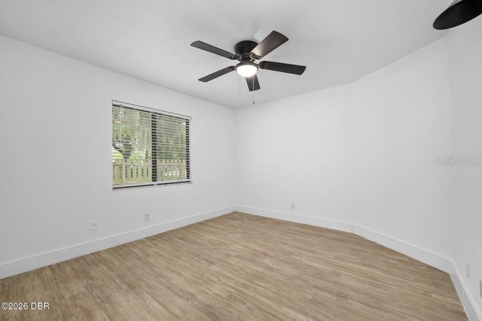 For Sale: $350,000 (3 beds, 2 baths, 1717 Square Feet)