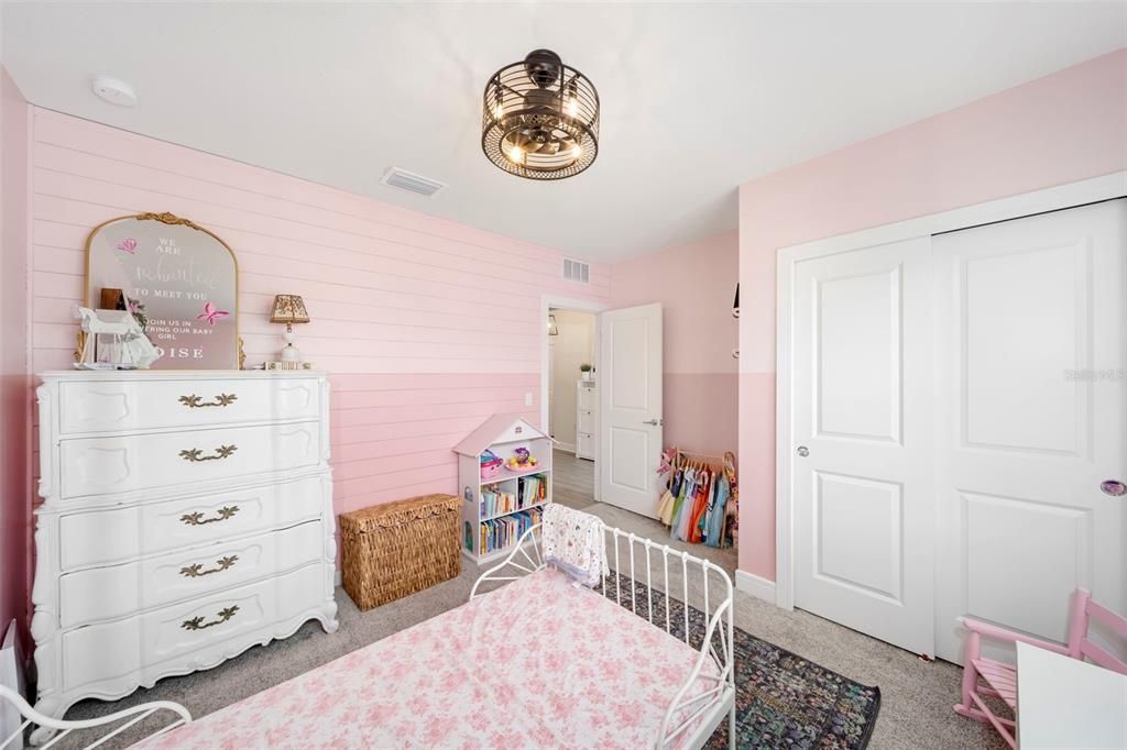 For Sale: $390,000 (4 beds, 2 baths, 1844 Square Feet)