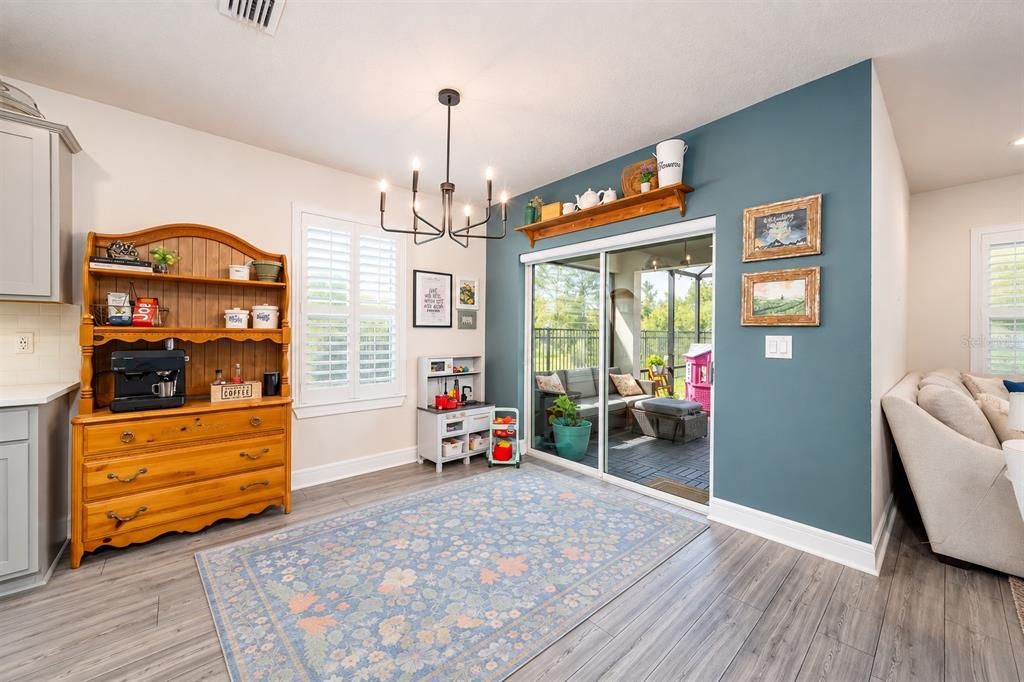For Sale: $390,000 (4 beds, 2 baths, 1844 Square Feet)
