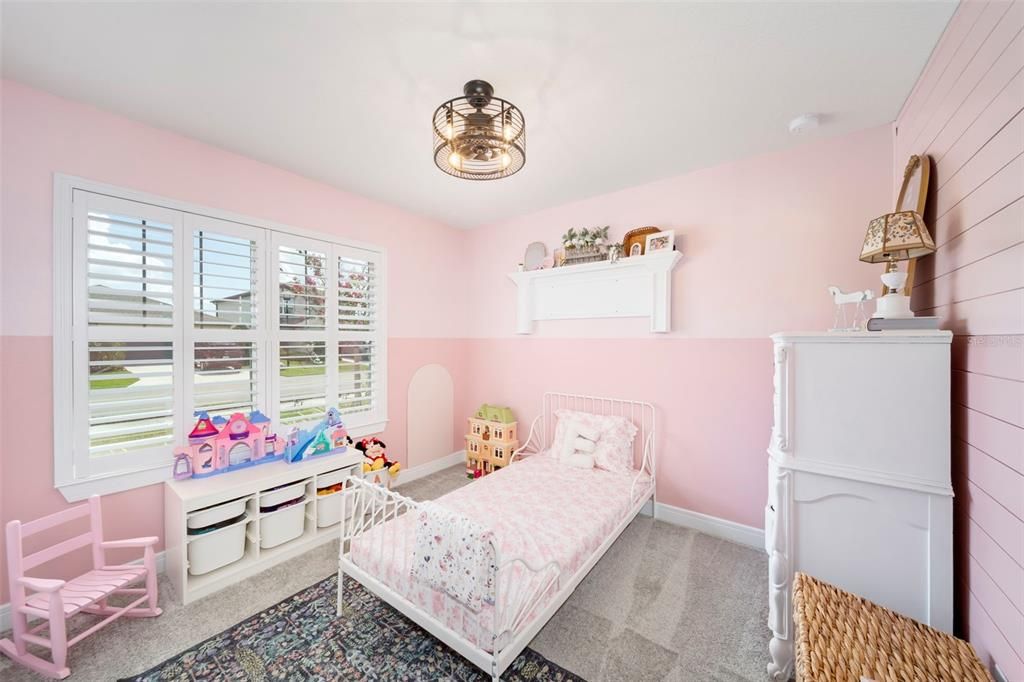For Sale: $390,000 (4 beds, 2 baths, 1844 Square Feet)
