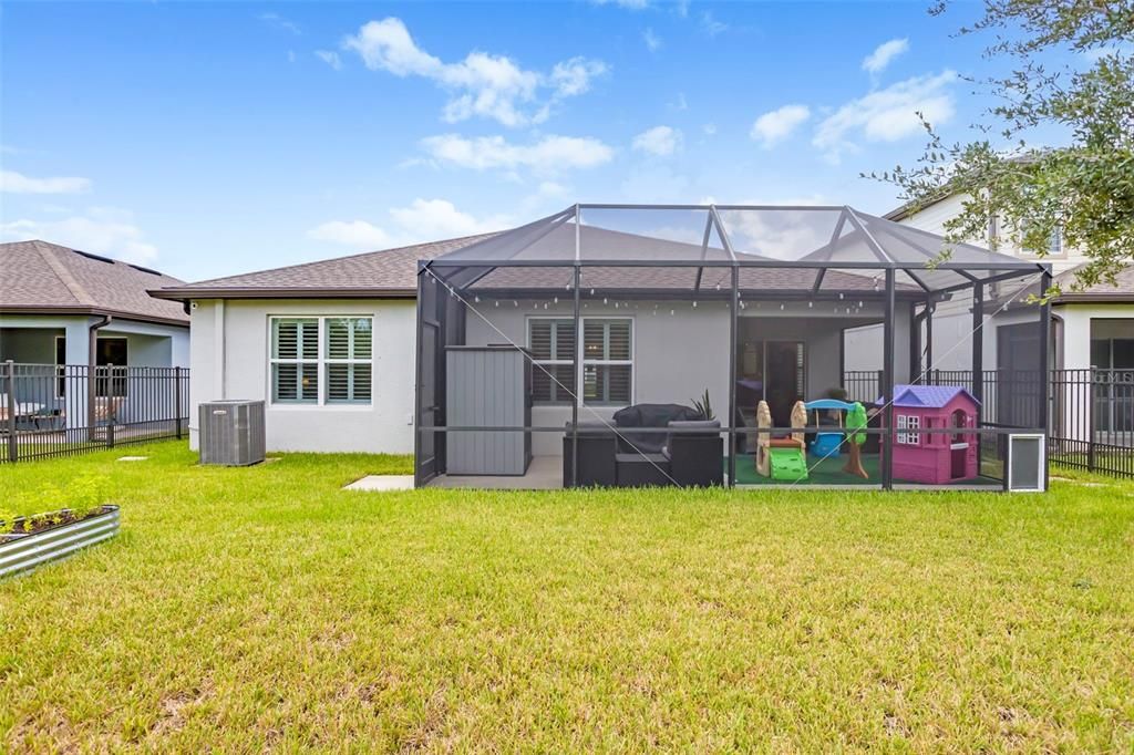 For Sale: $390,000 (4 beds, 2 baths, 1844 Square Feet)