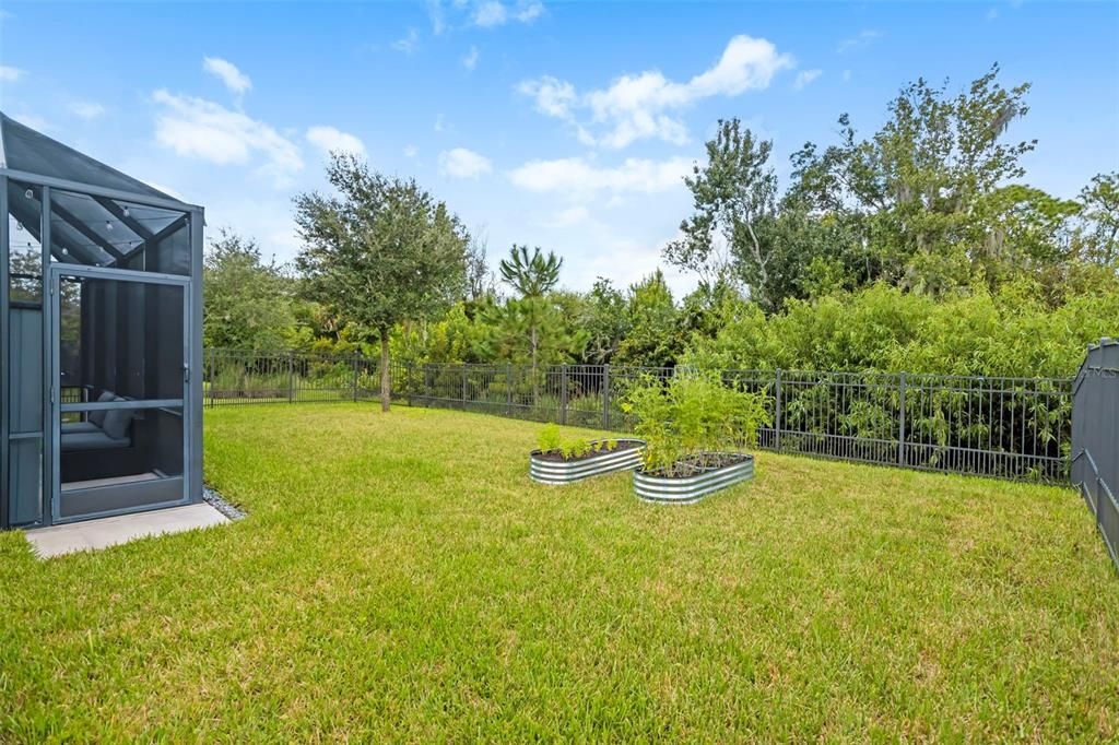 For Sale: $390,000 (4 beds, 2 baths, 1844 Square Feet)
