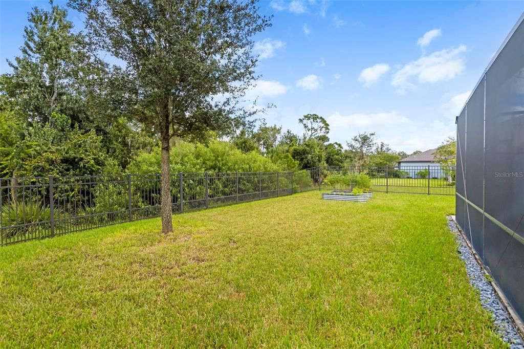 For Sale: $390,000 (4 beds, 2 baths, 1844 Square Feet)